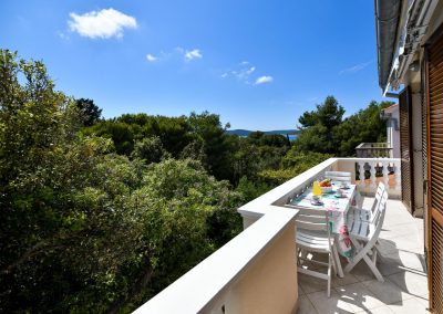 One bedroom apartment with a terrace and a sea view