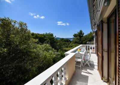 One bedroom apartment with a terrace and a sea view