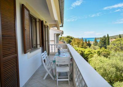 Two bedroom apartment with terrace and a sea view